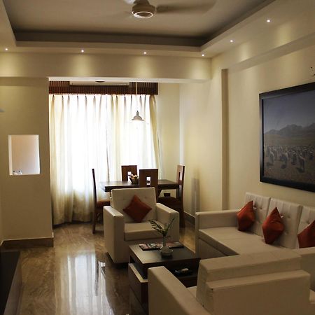 Inderlok Hotel Dehradun Exterior foto